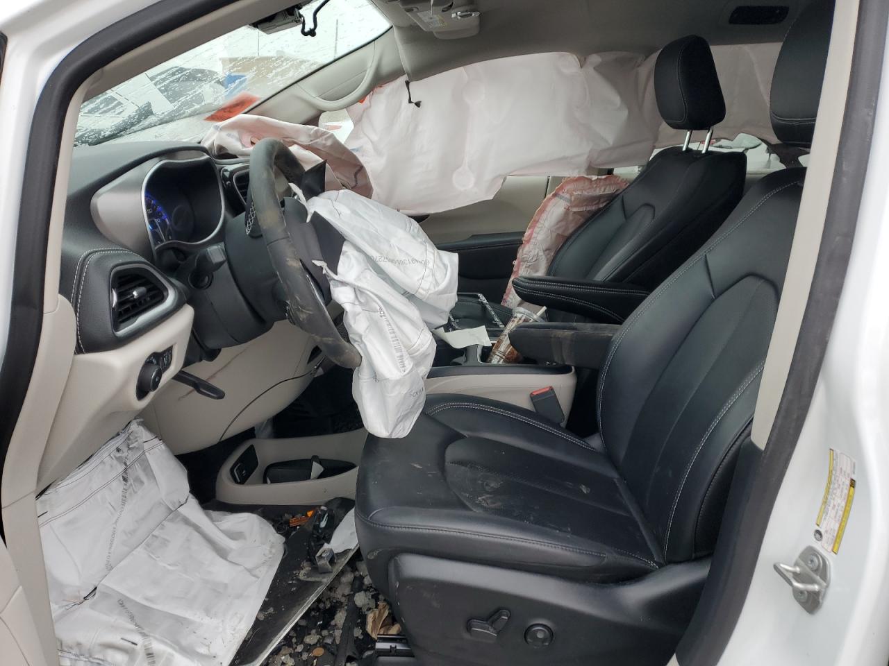 2024 Chrysler Pacifica Touring L VIN: 2C4RC1BG6RR126431 Lot: 46989475