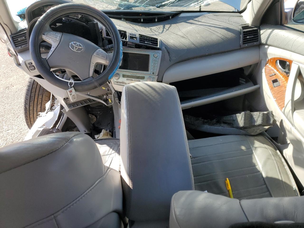 2009 Toyota Camry - Image 8