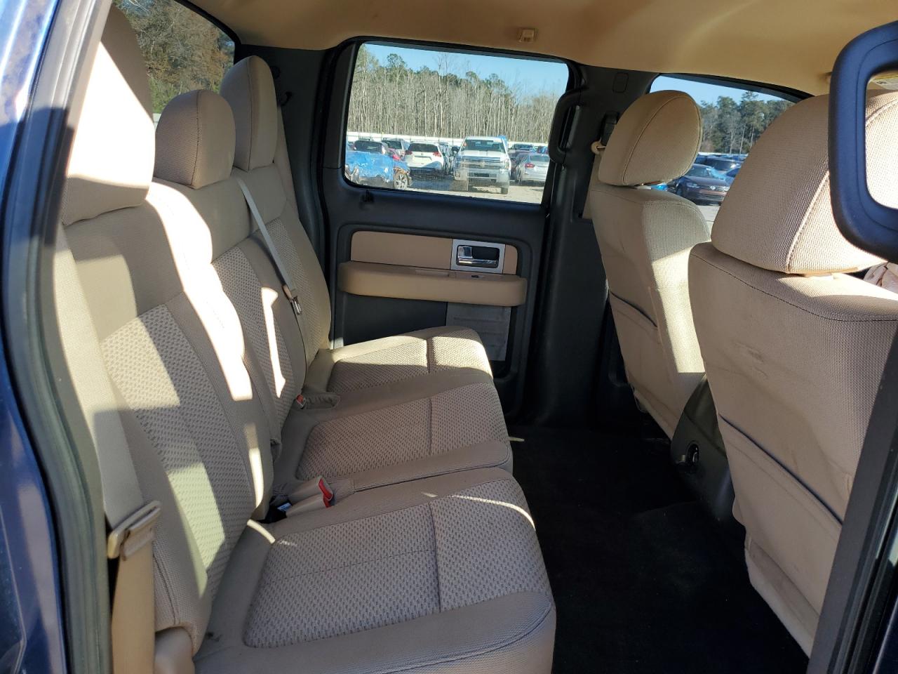 2011 Ford F-150 - Image 10