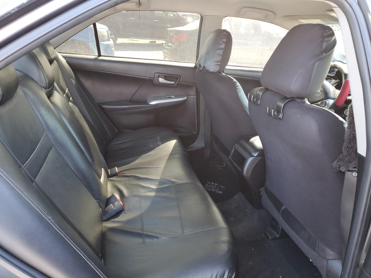 2014 Toyota Camry - Image 10