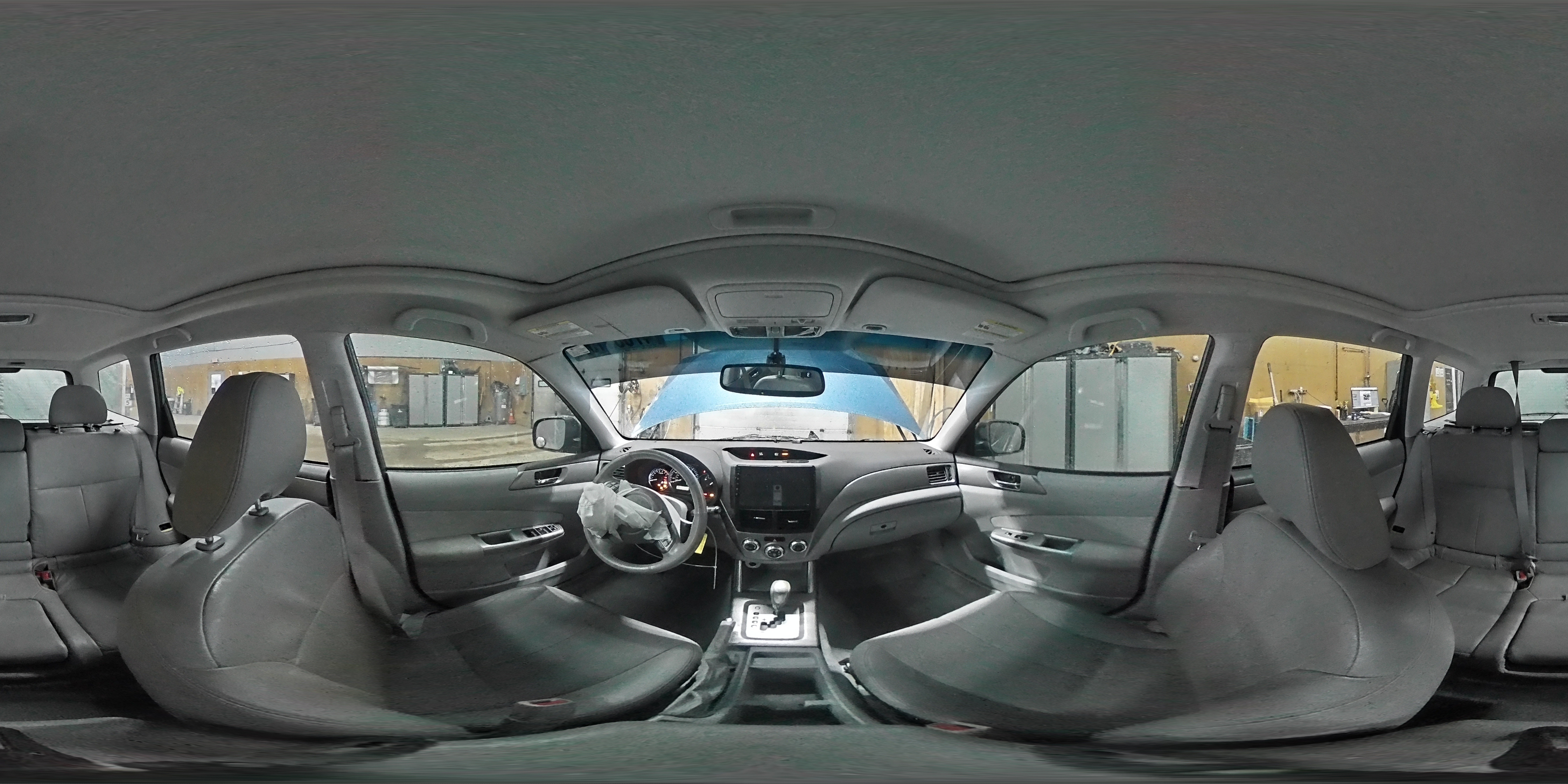 2010 Subaru Forester - Image 14