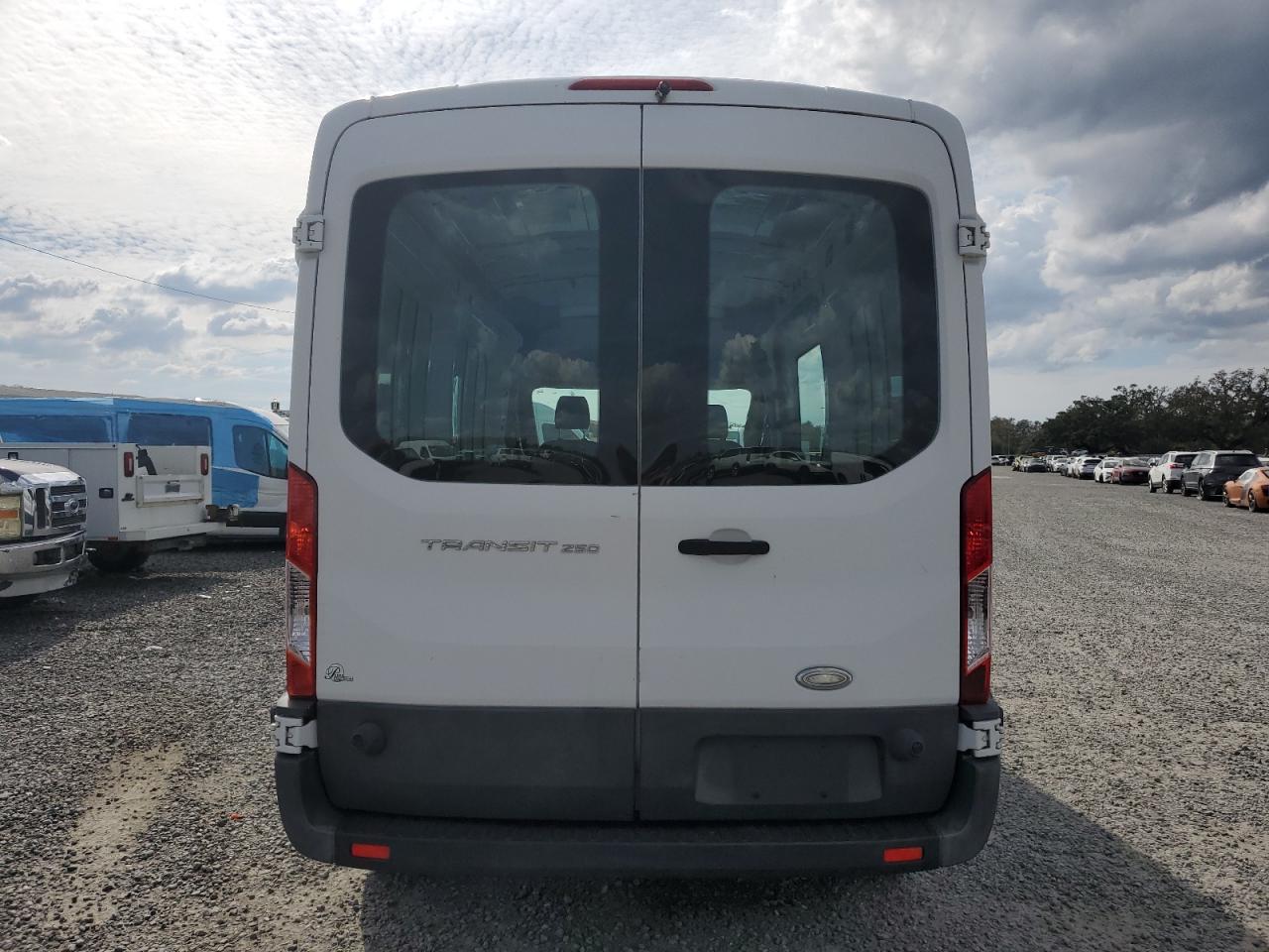 2015 Ford Transit T-250 VIN: 1FTNR2CM6FKA22538 Lot: 47179125
