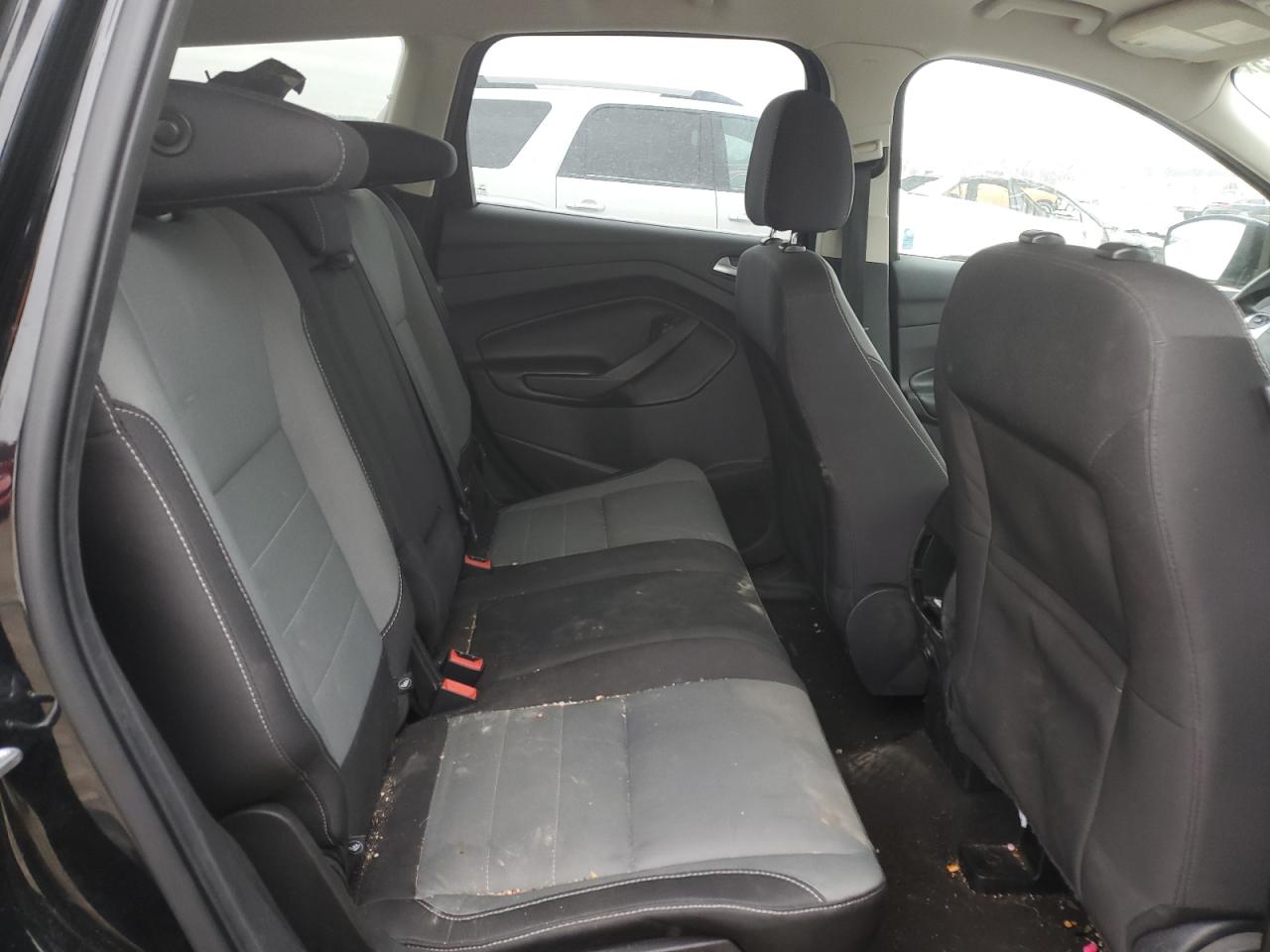1FMCU0G72GUA27395 FORD ESCAPE 2016