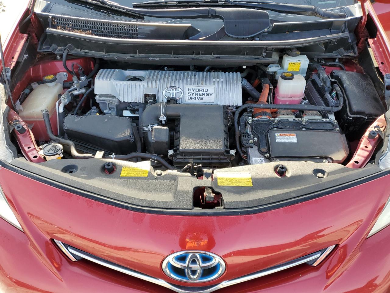 2013 Toyota Prius - Image 11