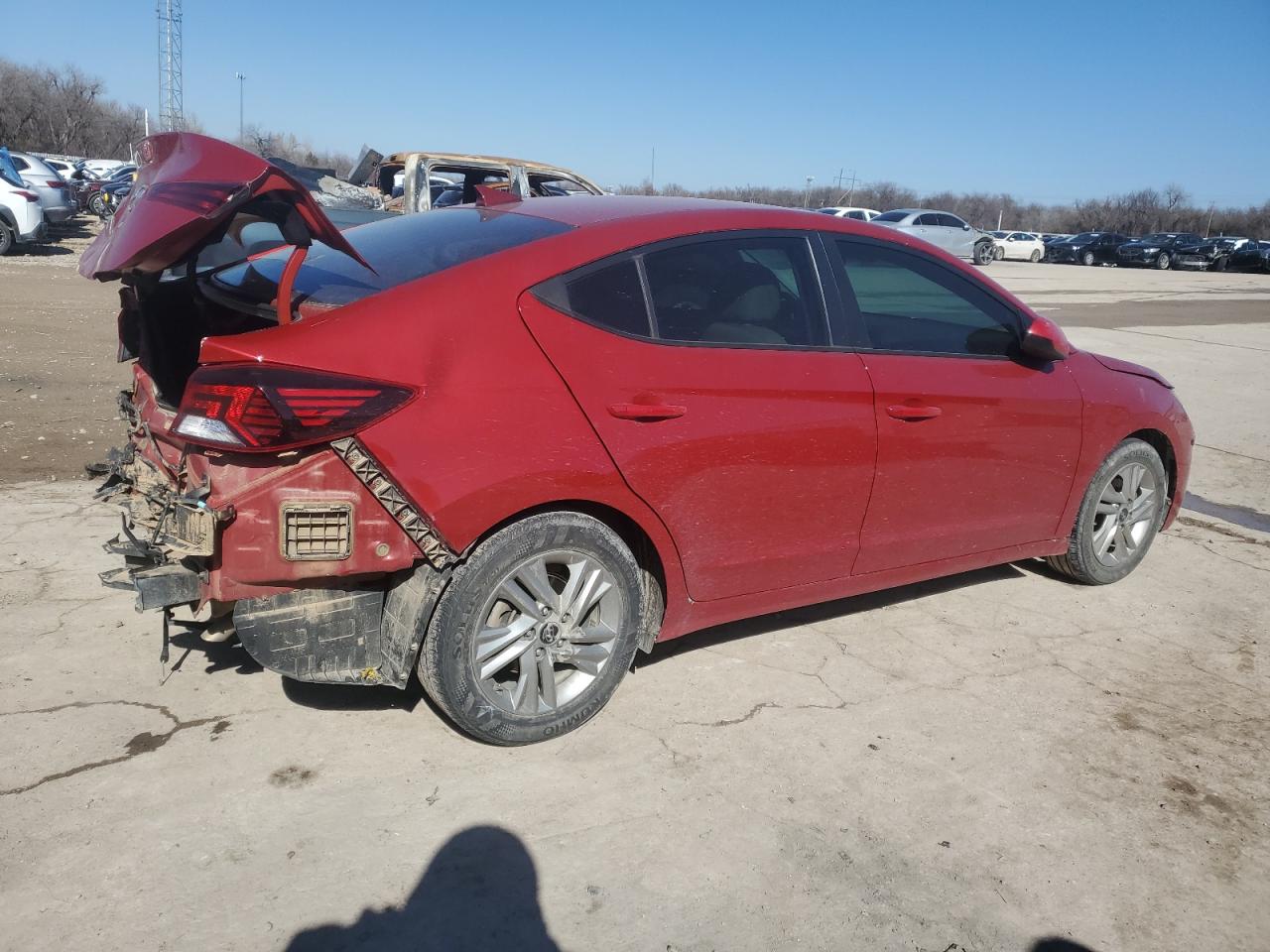 2020 Hyundai Elantra - Image 3