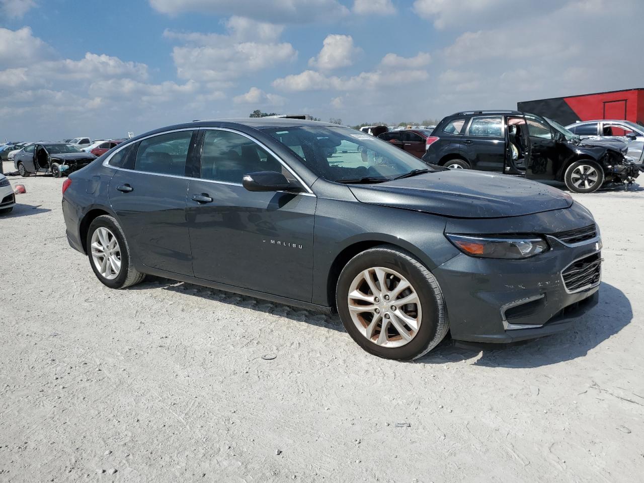 2017 Chevrolet Malibu - Image 4