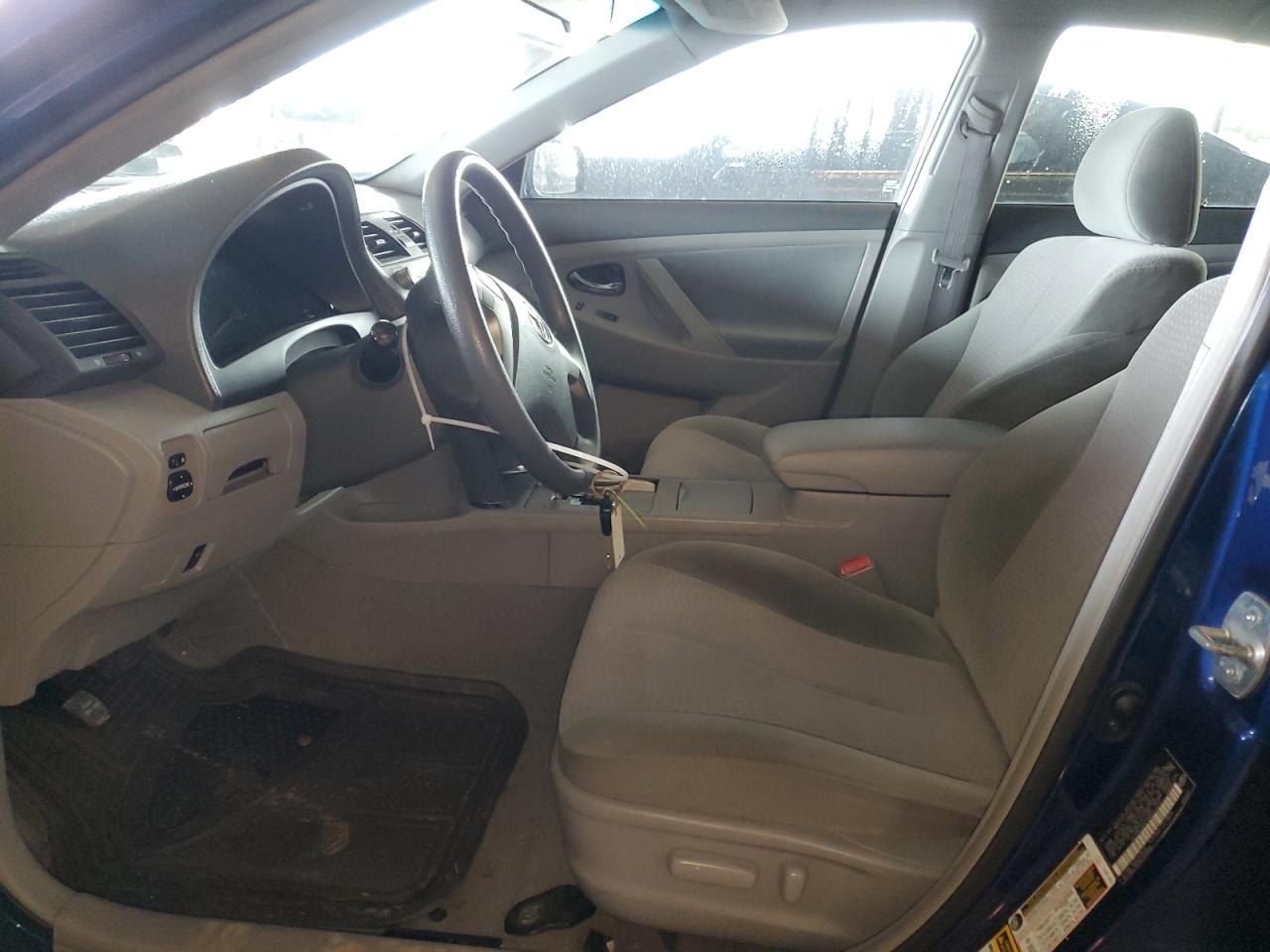 2010 Toyota Camry - Image 7