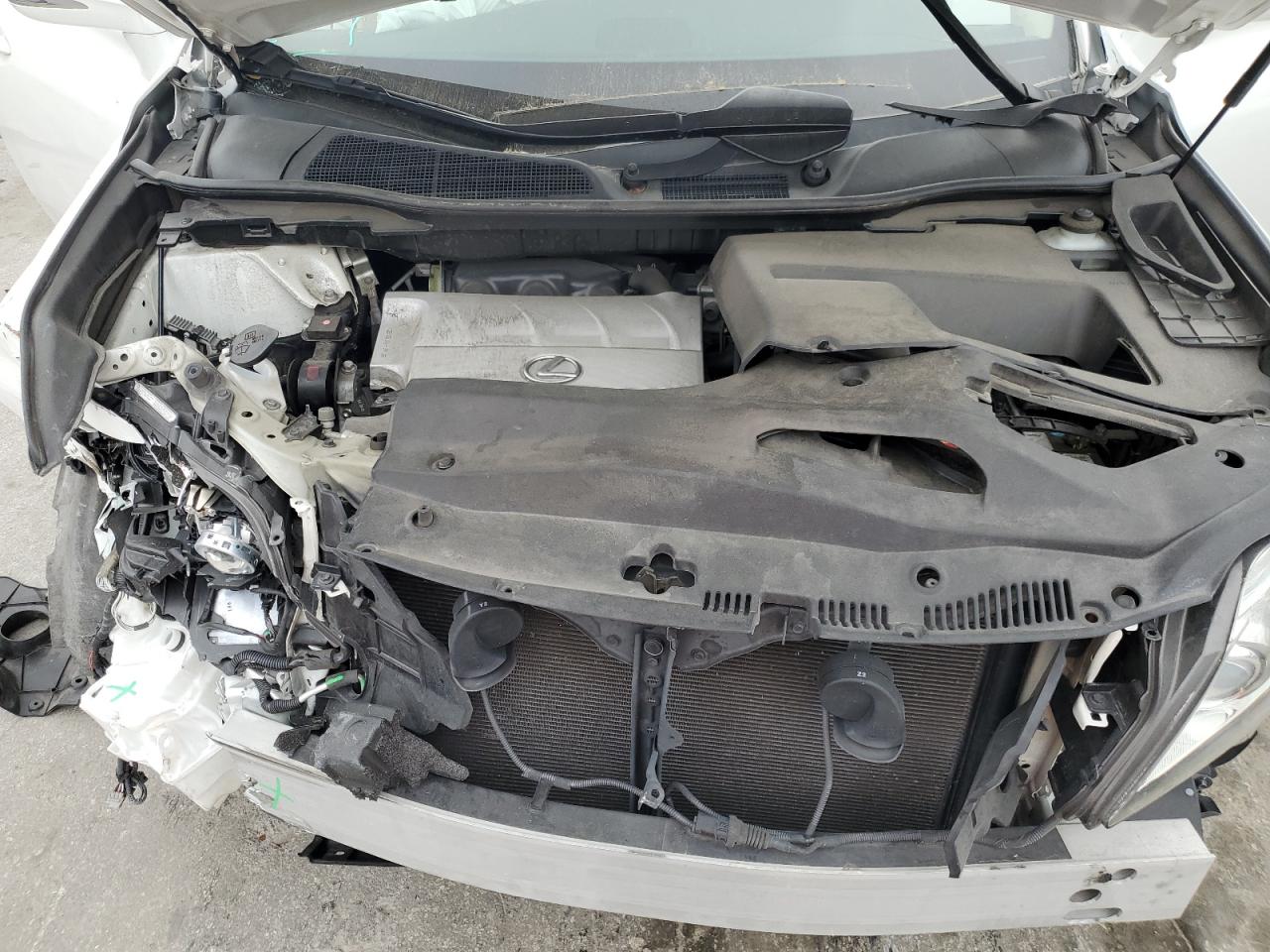 2010 Lexus RX - Image 12