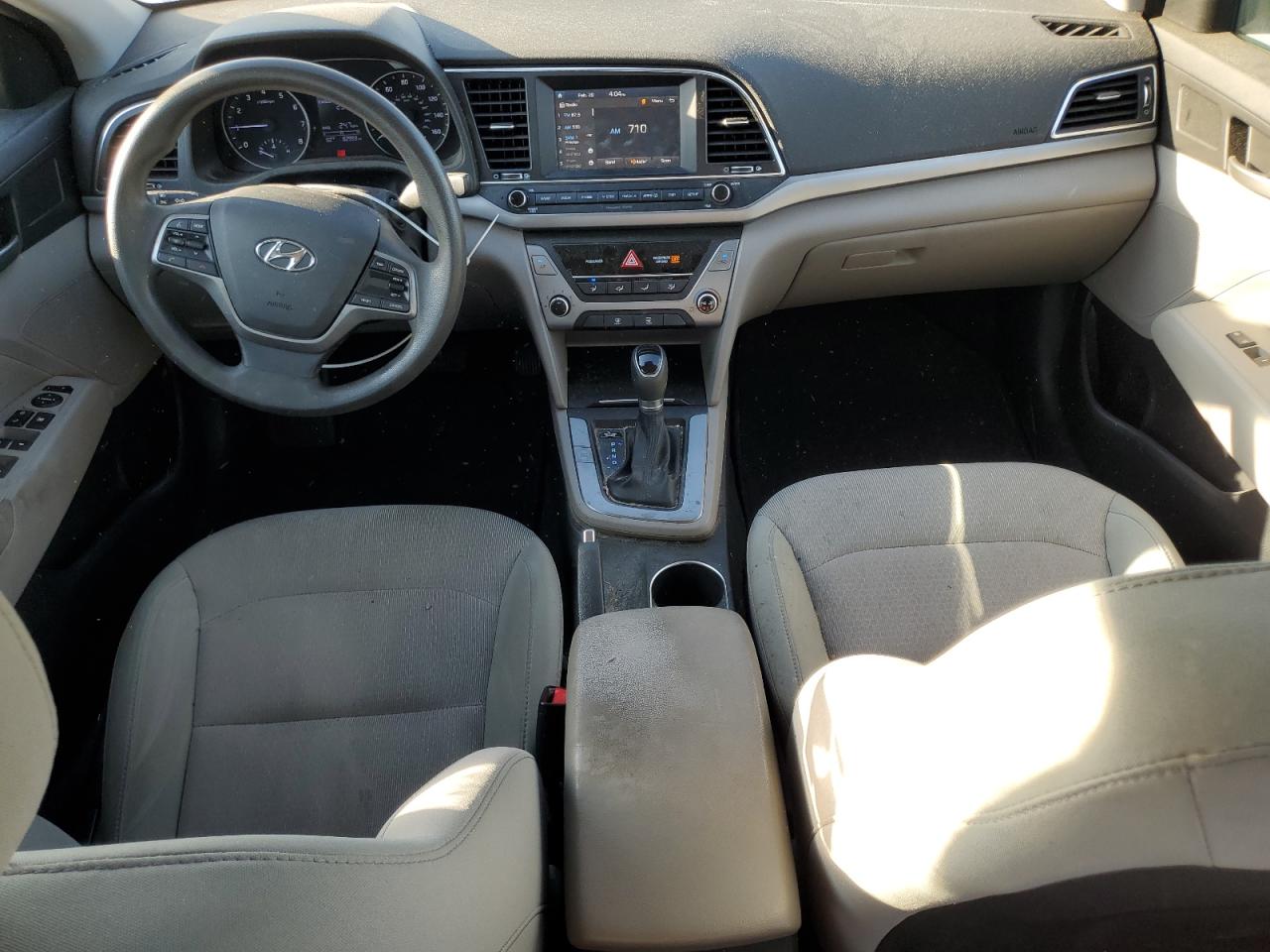 2017 Hyundai Elantra - Image 8