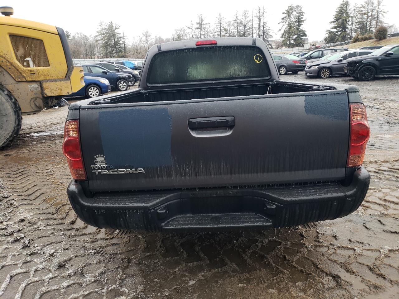2015 Toyota Tacoma - Image 6