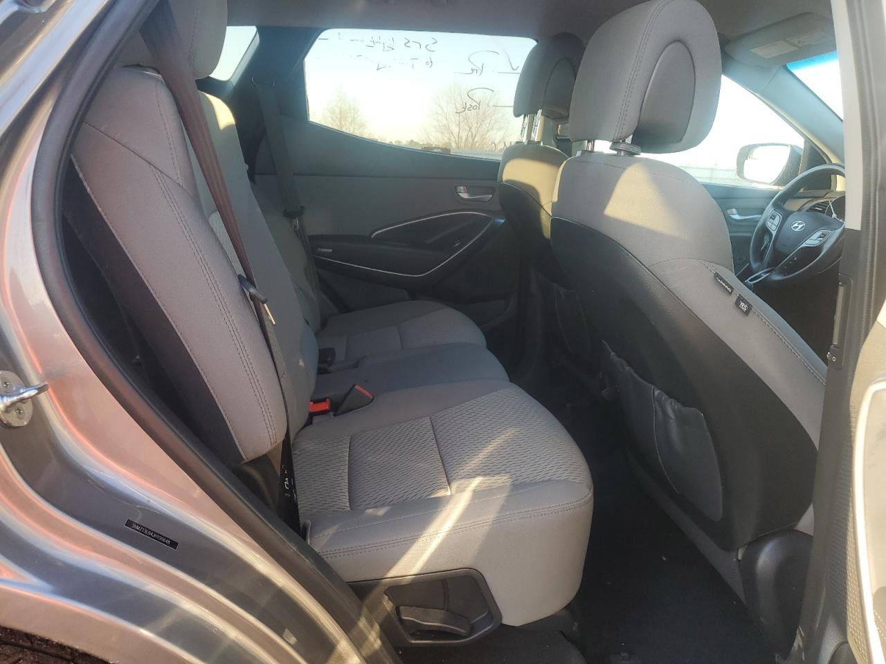 2018 Hyundai Santa Fe - Image 11