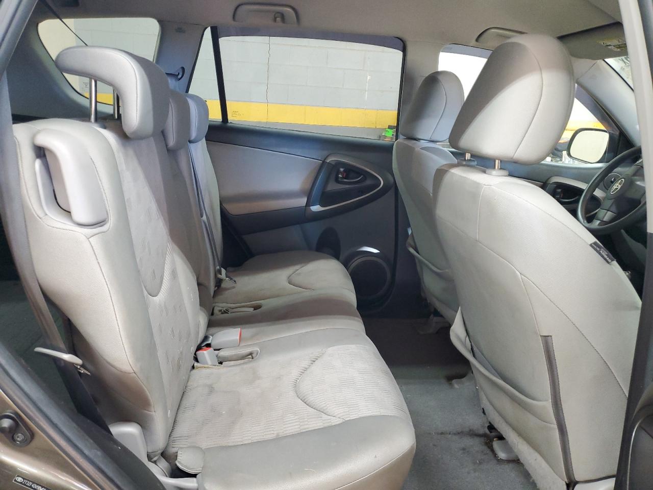 2011 Toyota RAV 4 - Image 11