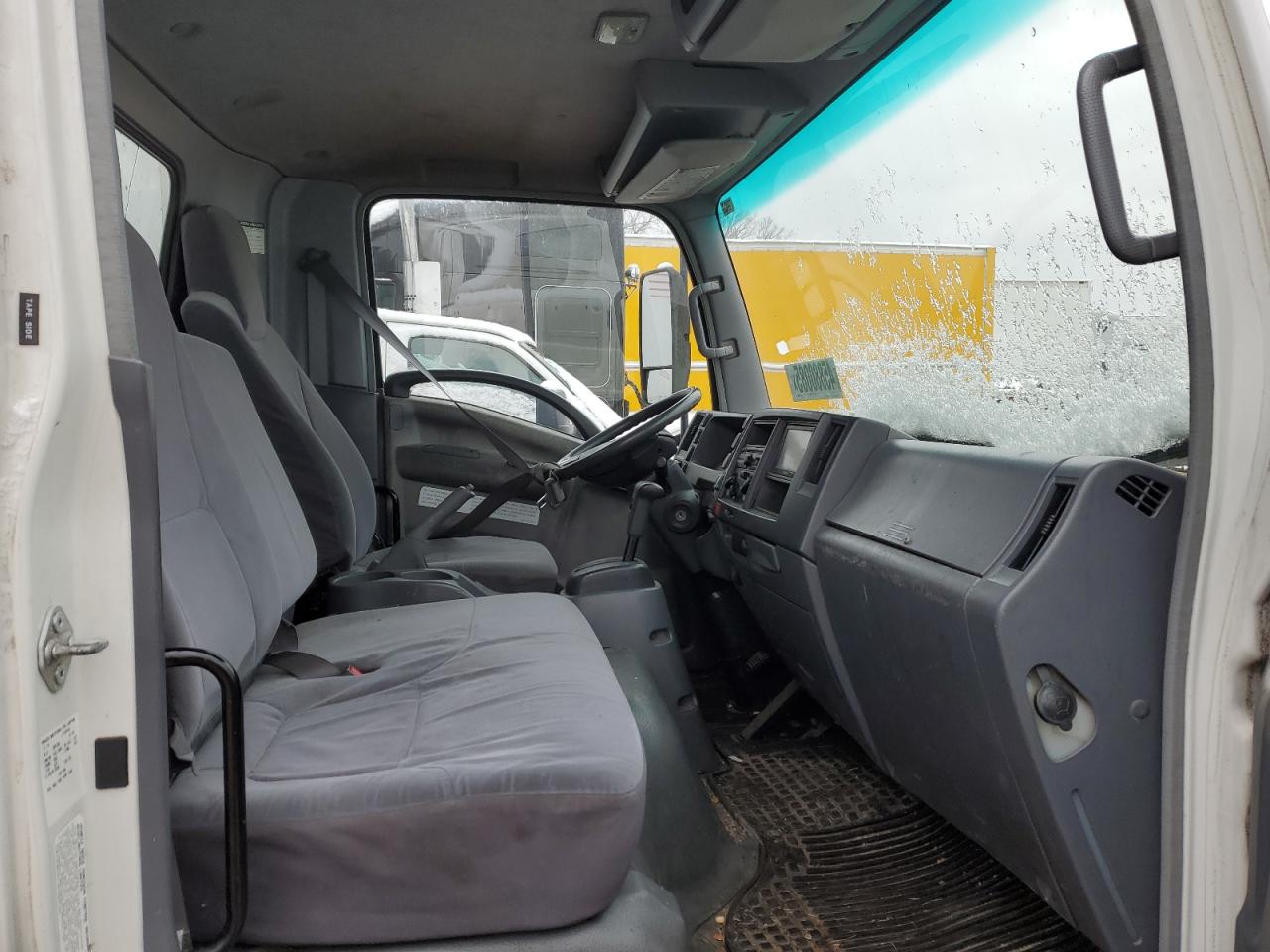 2007 Isuzu Npr VIN: JALB4W16677400440 Lot: 45880085