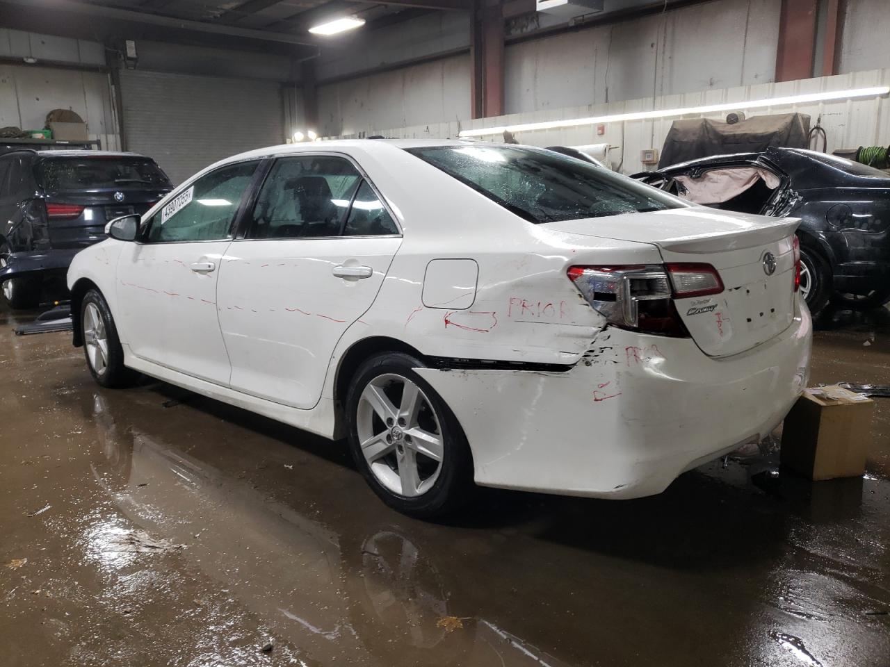 2014 Toyota Camry - Image 2