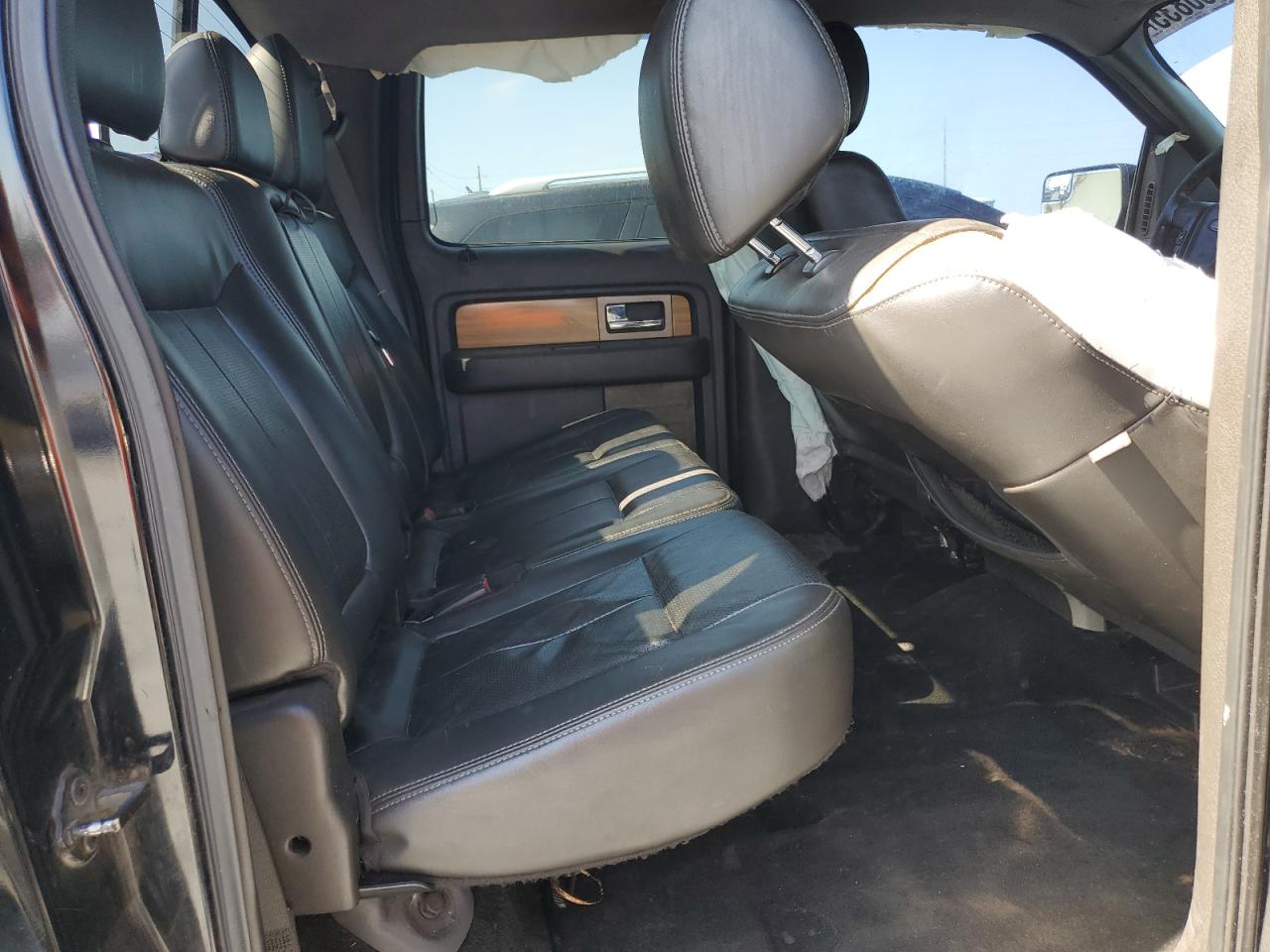 2011 Ford F-150 - Image 10