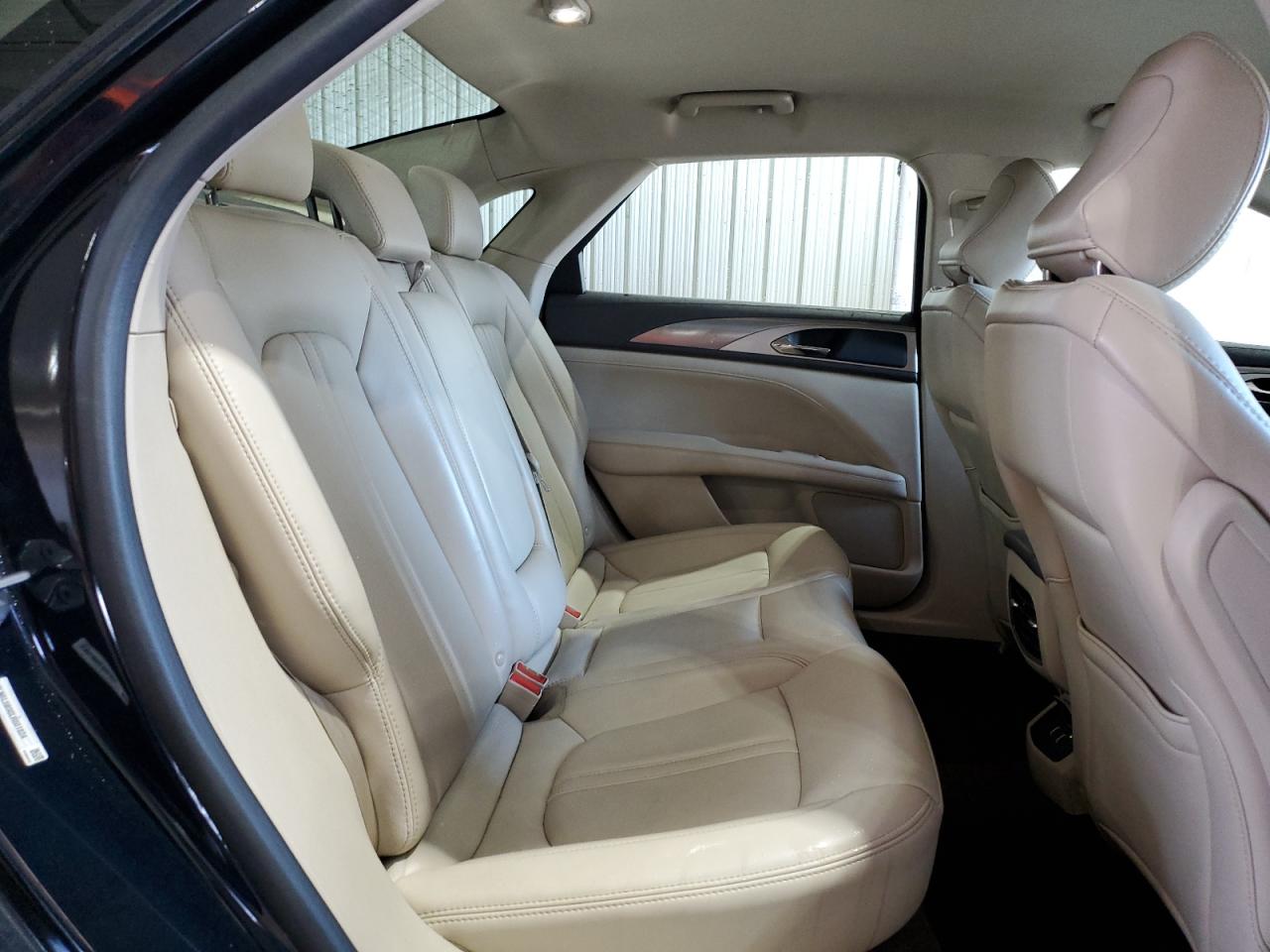 2020 Lincoln MKZ - Image 10