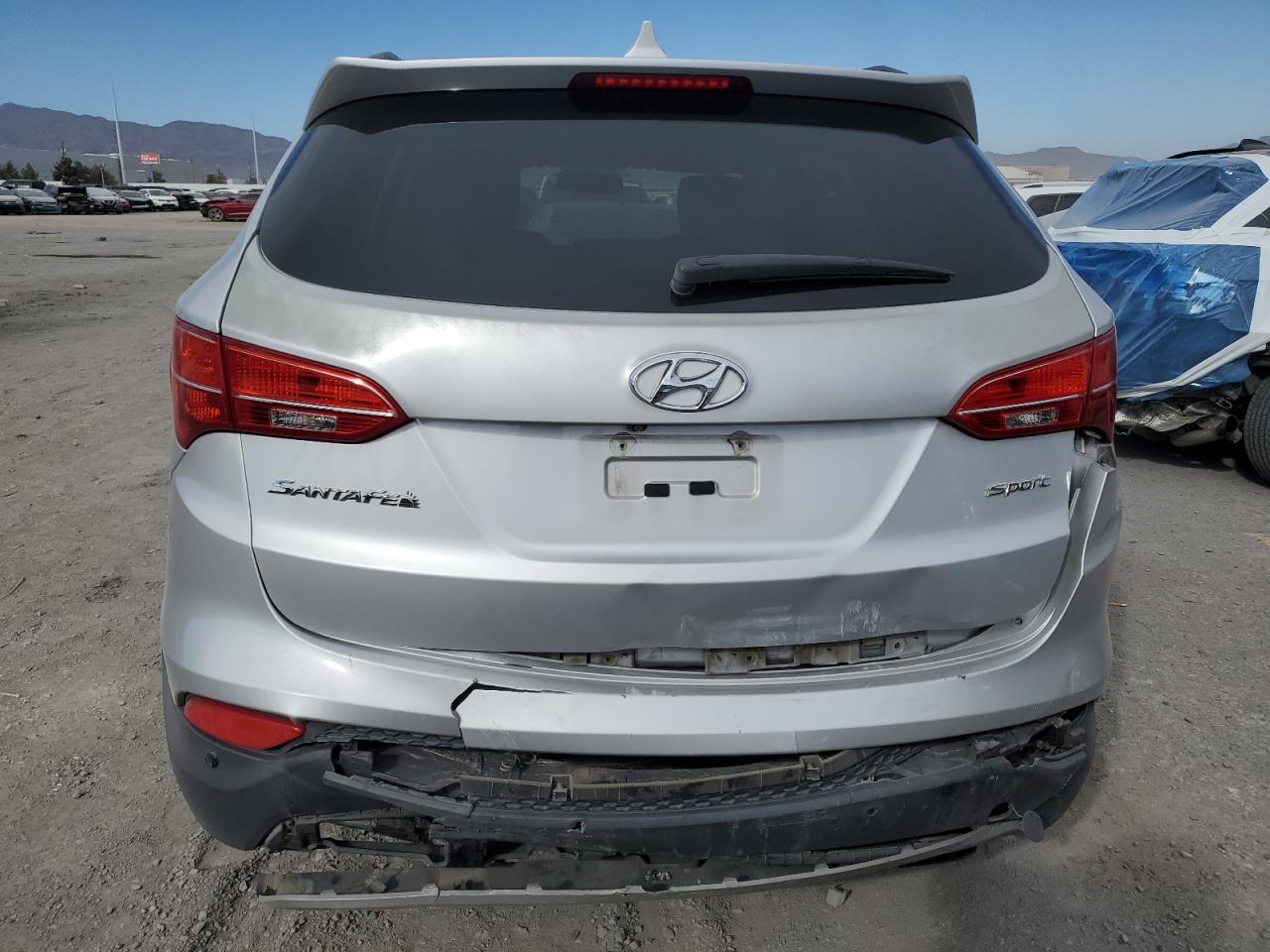 2014 Hyundai Santa Fe - Image 6