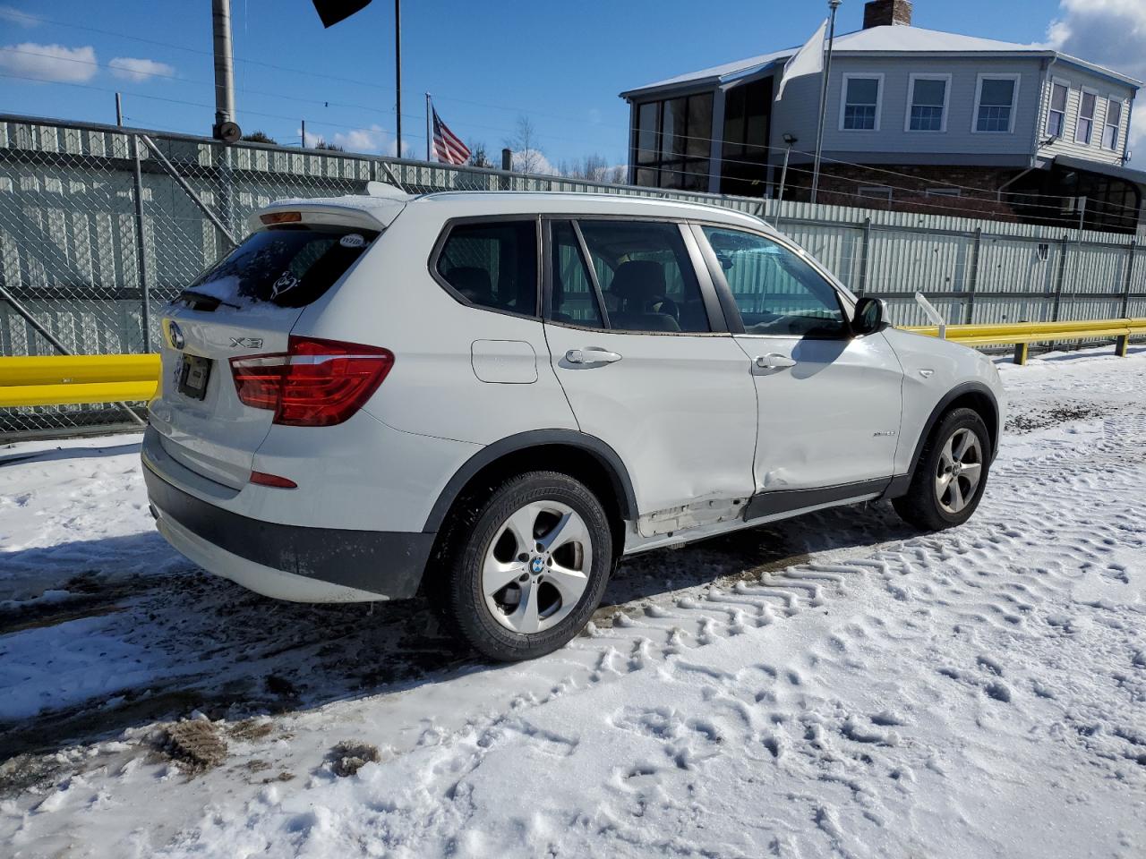 2011 BMW X3 - Image 3