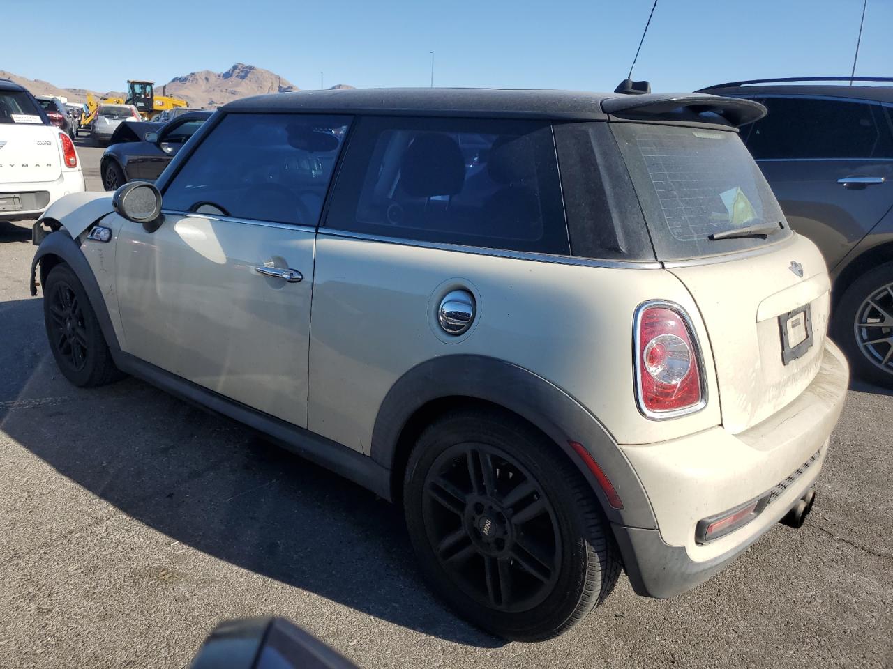 2013 MINI Cooper - Image 2