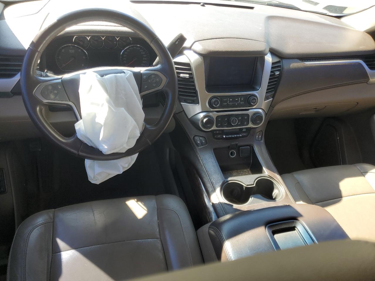 2015 Chevrolet Suburban - Image 8