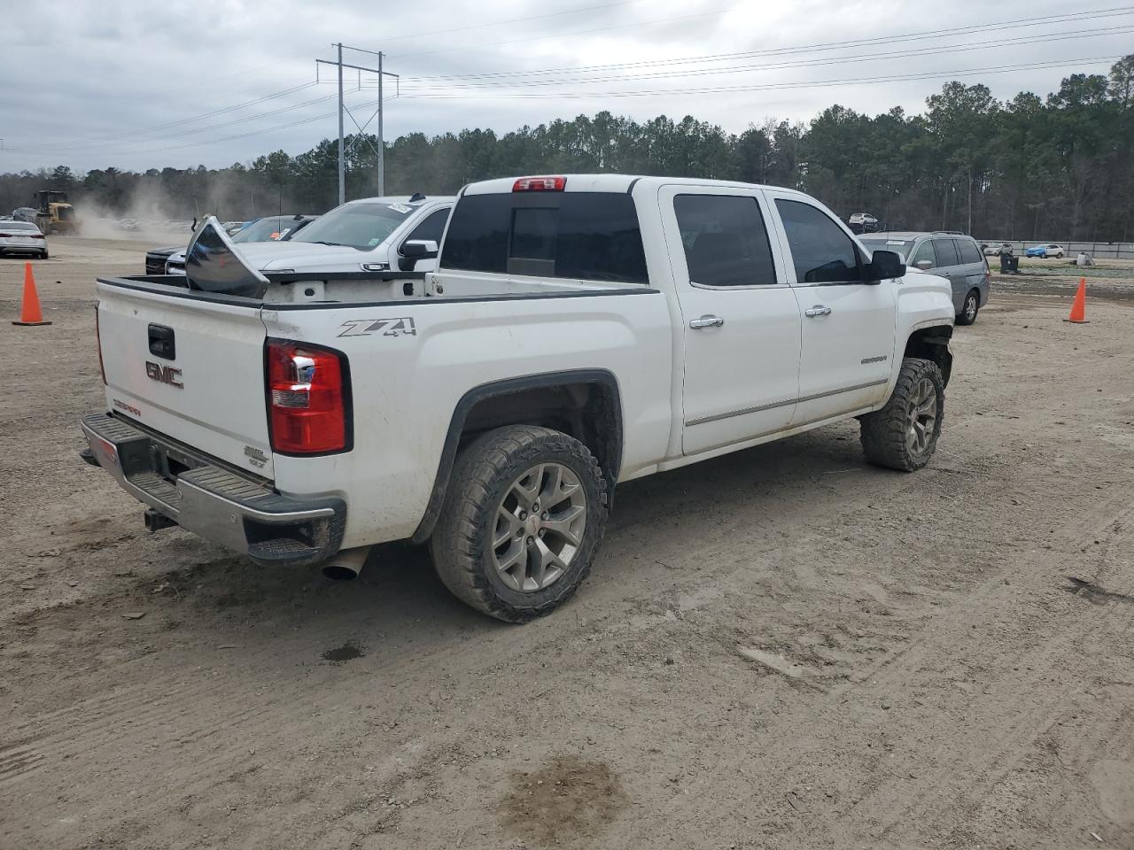 2015 GMC Sierra - Image 3