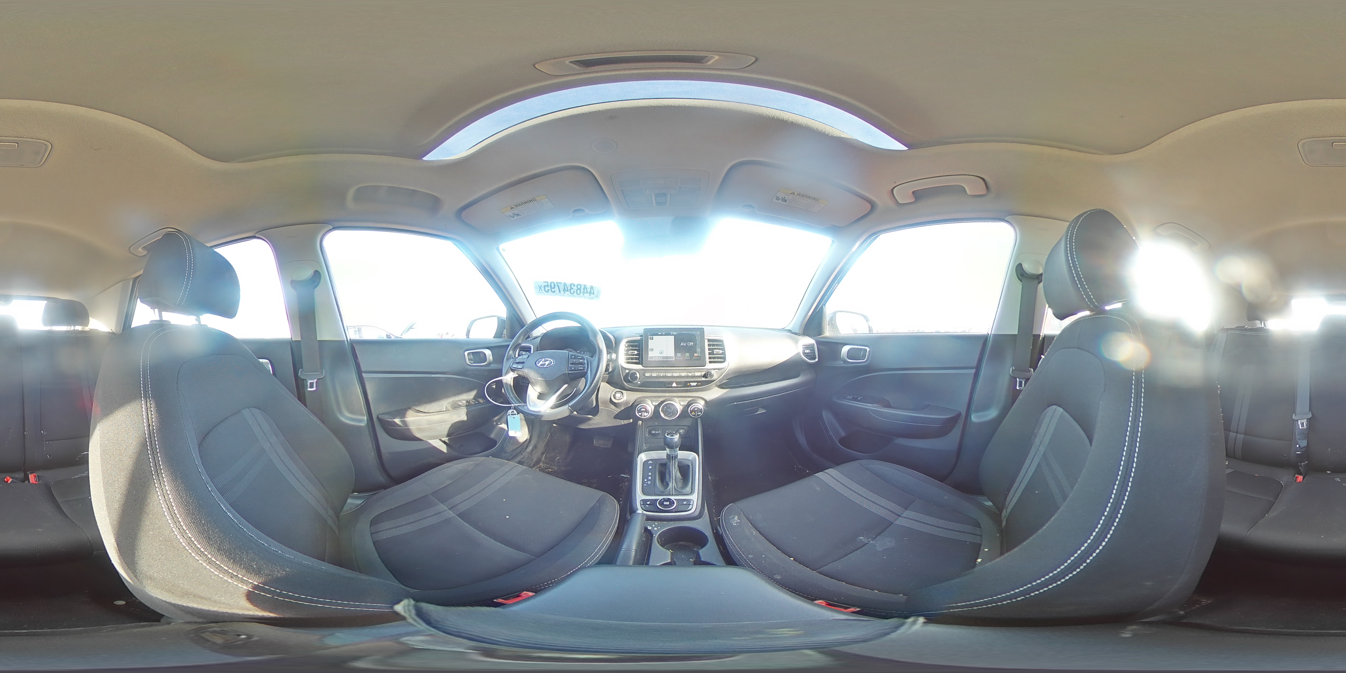 2020 Hyundai Venue - Image 12