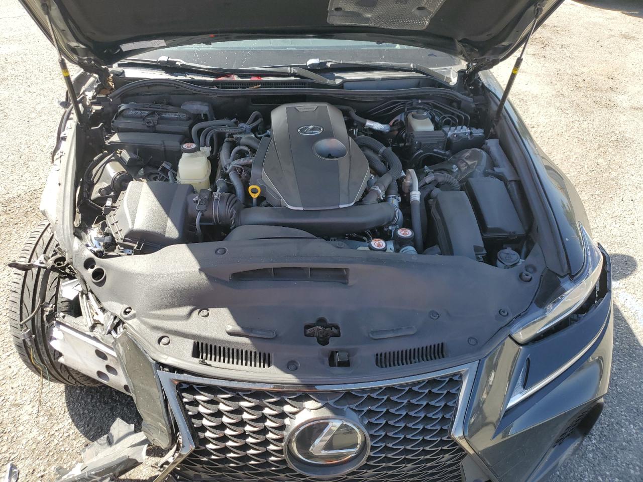 2018 Lexus IS - Image 12