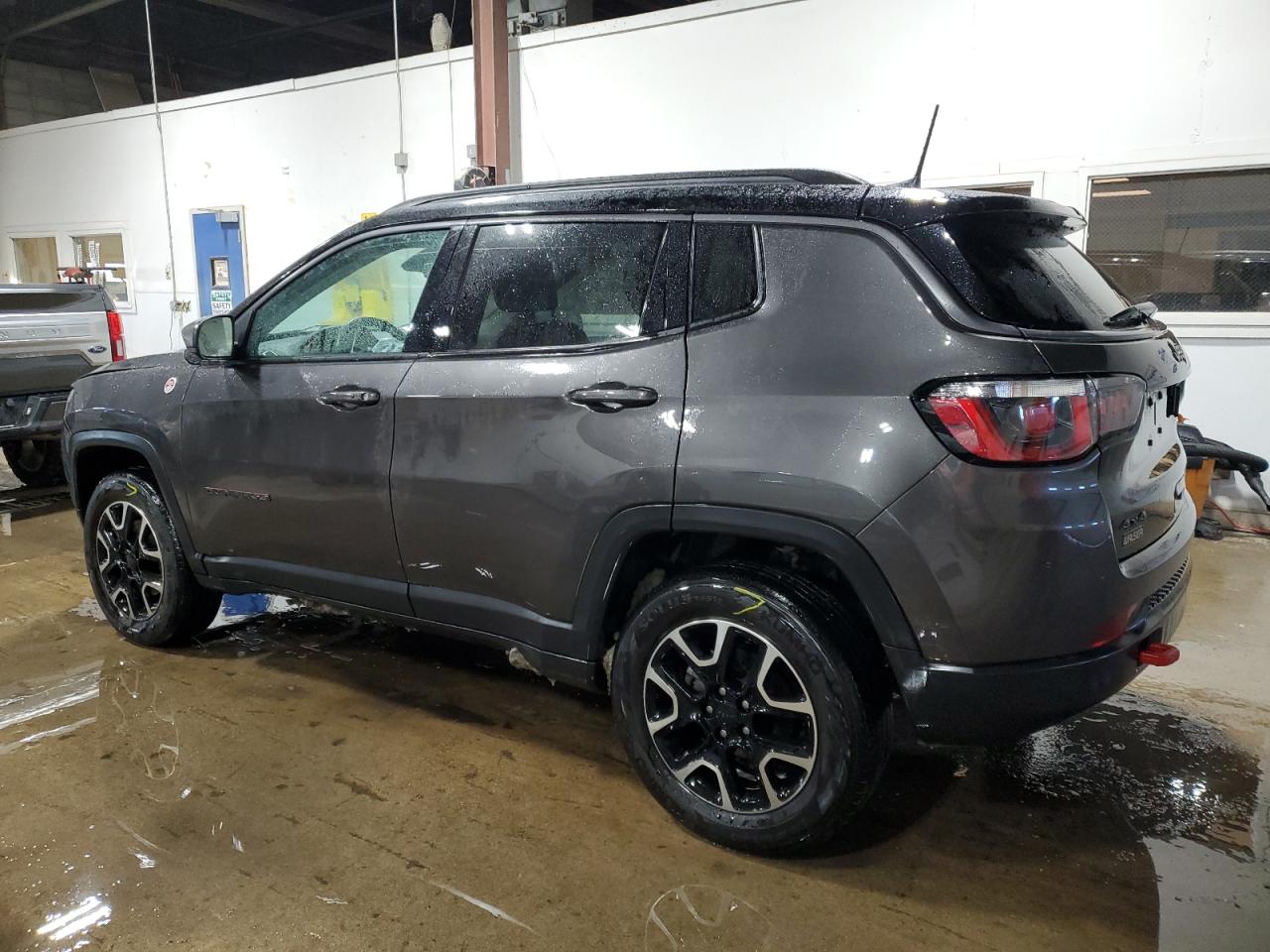 2020 Jeep Compass - Image 2