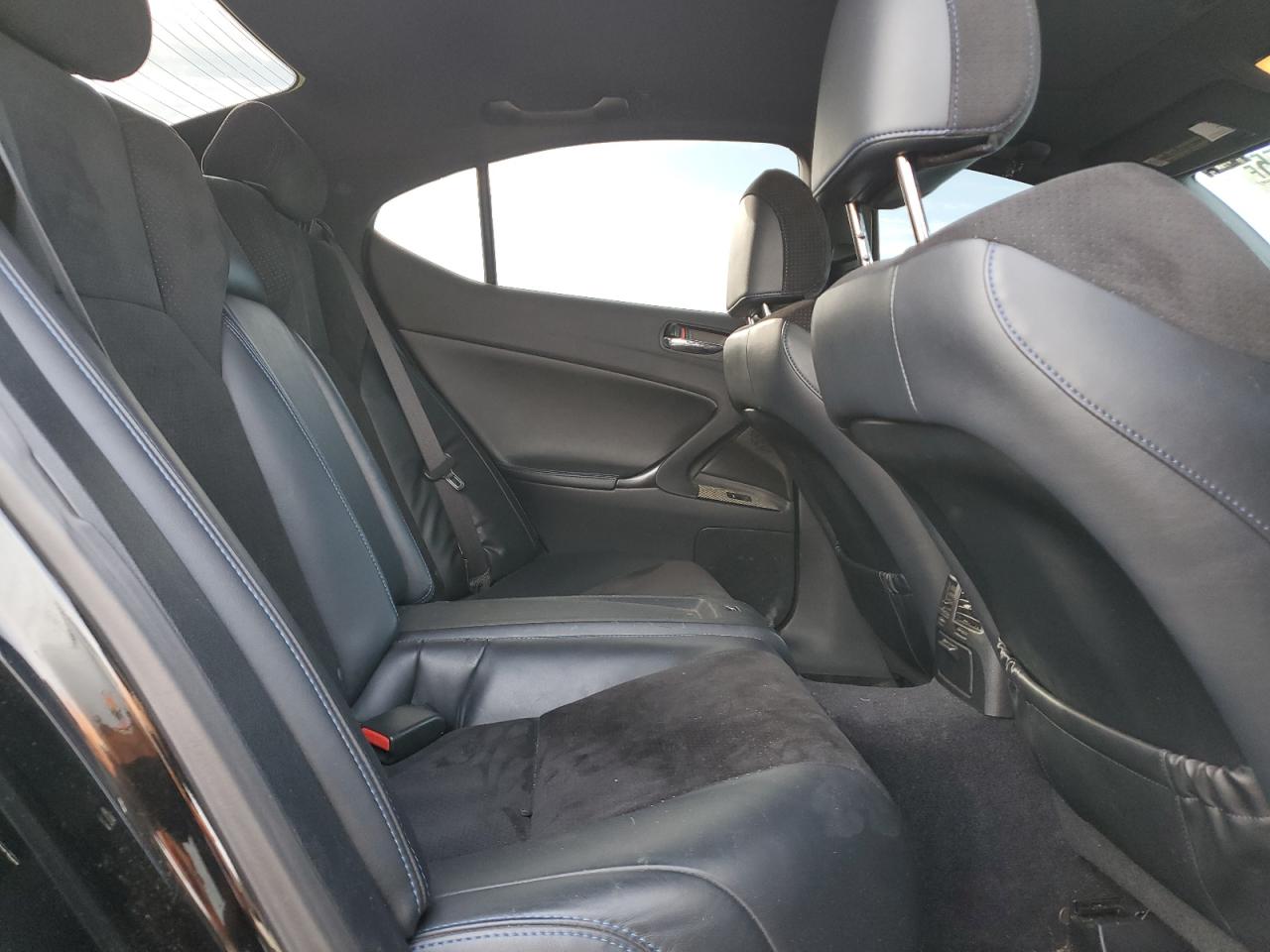 2012 Lexus IS - Image 10