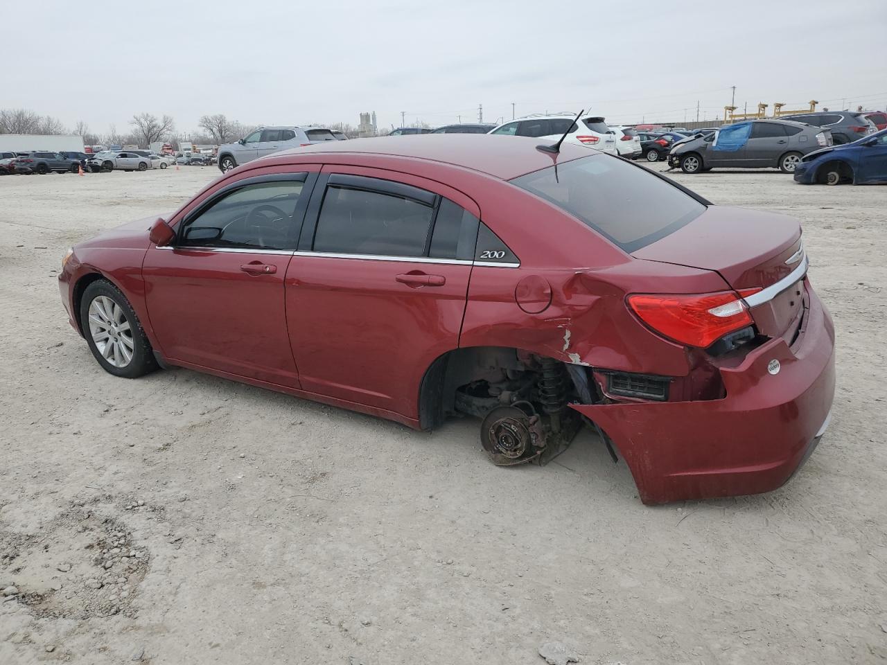 2013 Chrysler 200 - Image 2