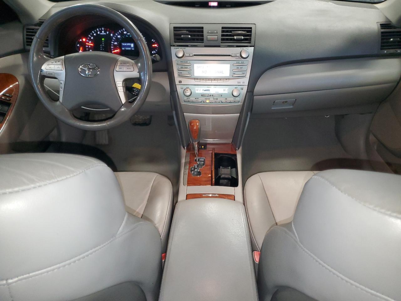 2009 Toyota Camry - Image 8