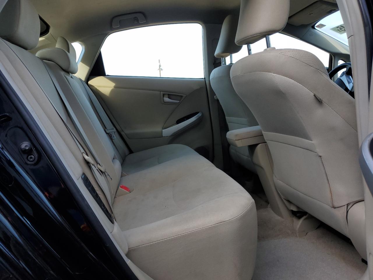 2011 Toyota Prius - Image 11