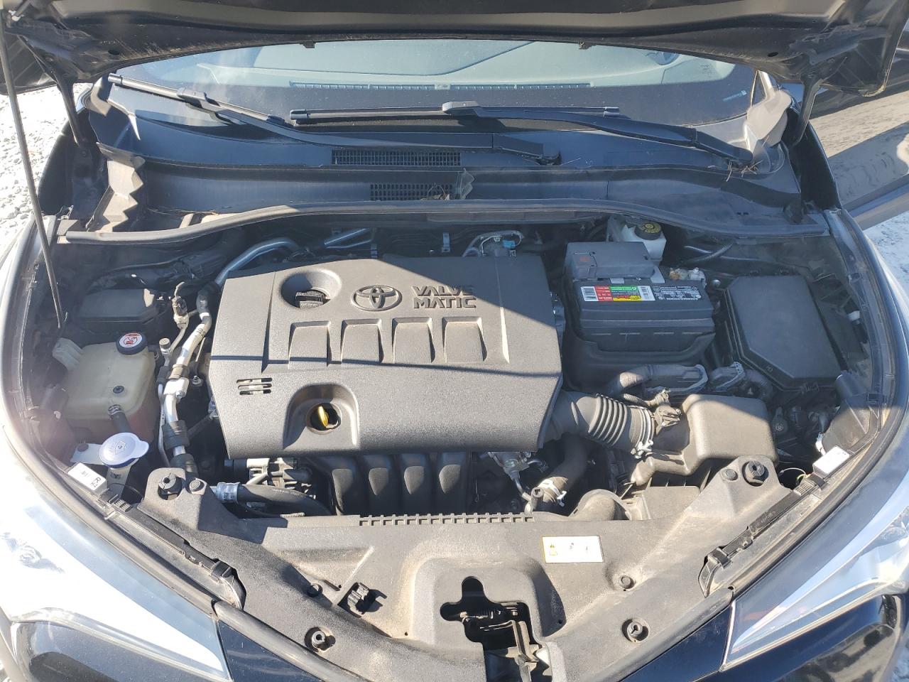 2018 Toyota C-HR - Image 11
