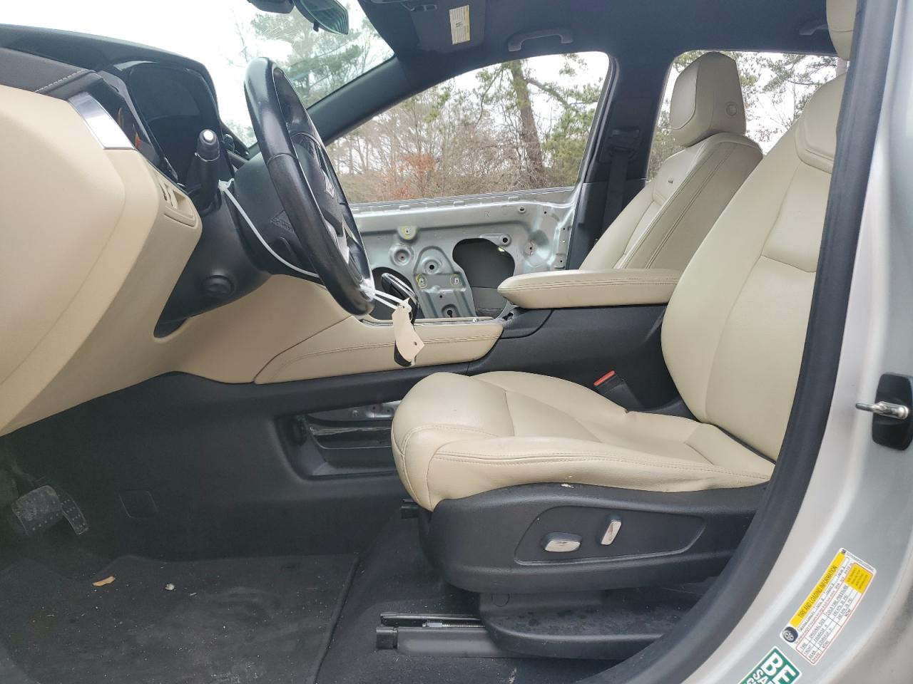 2018 Cadillac XT5 - Image 7