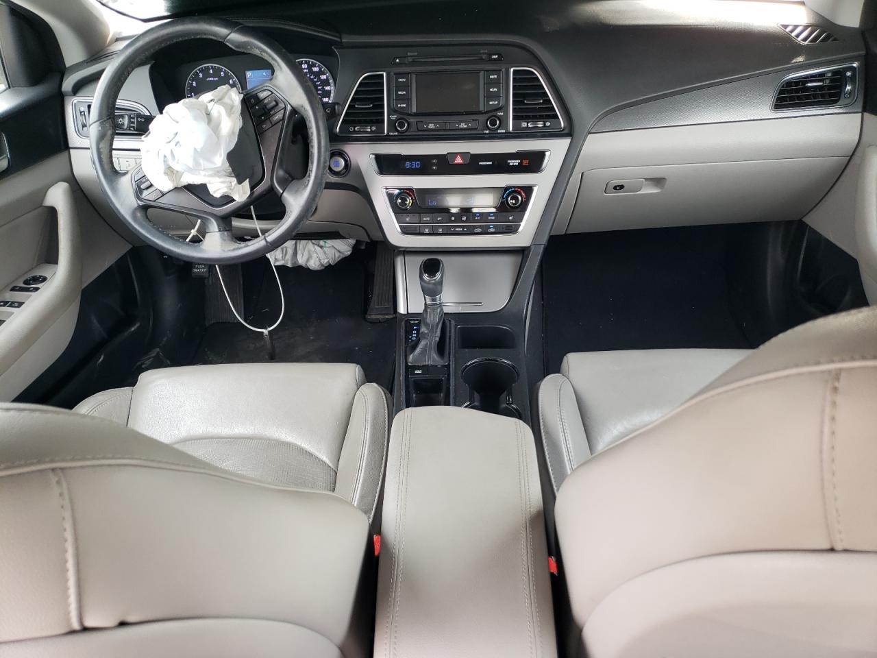 2015 Hyundai Sonata - Image 8