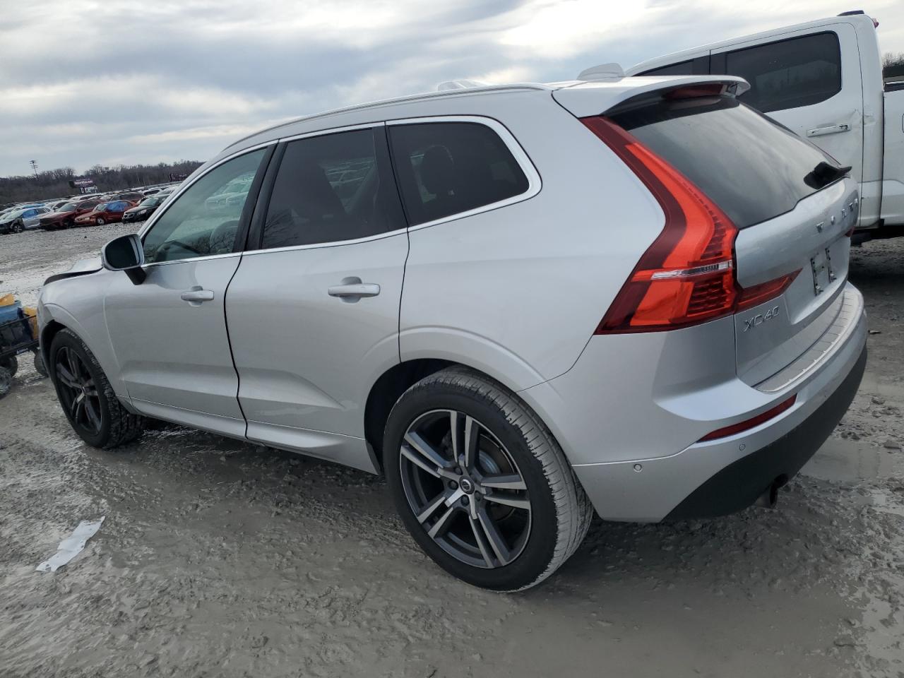 2018 Volvo XC60 - Image 2