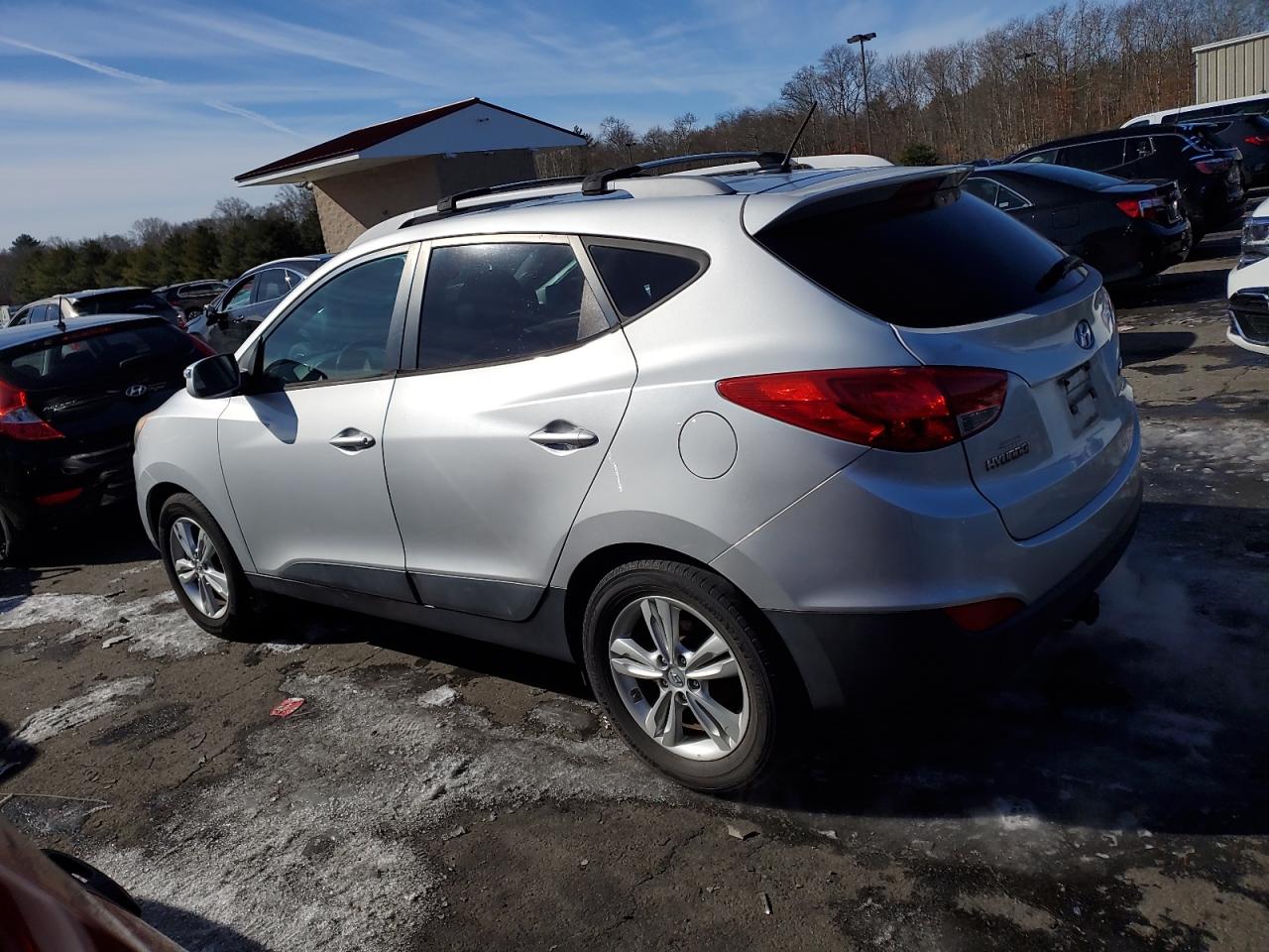 2012 Hyundai Tucson - Image 2