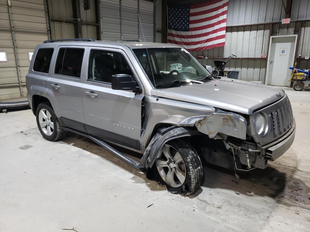 2014 Jeep Liberty (Patriot) - Image 4