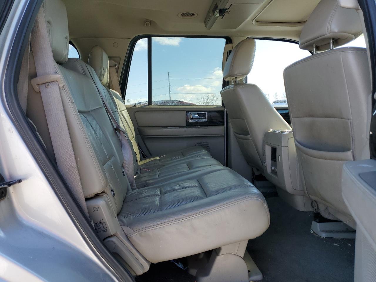 2010 Lincoln Navigator VIN: 5LMJJ2J57AEJ01766 Lot: 46088765