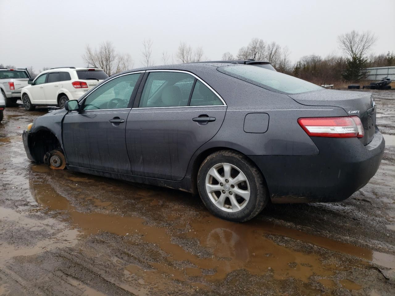 2011 Toyota Camry - Image 2