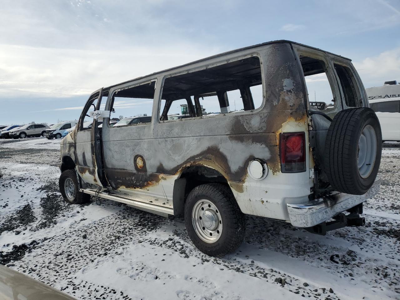 2006 Ford Econoline - Image 2