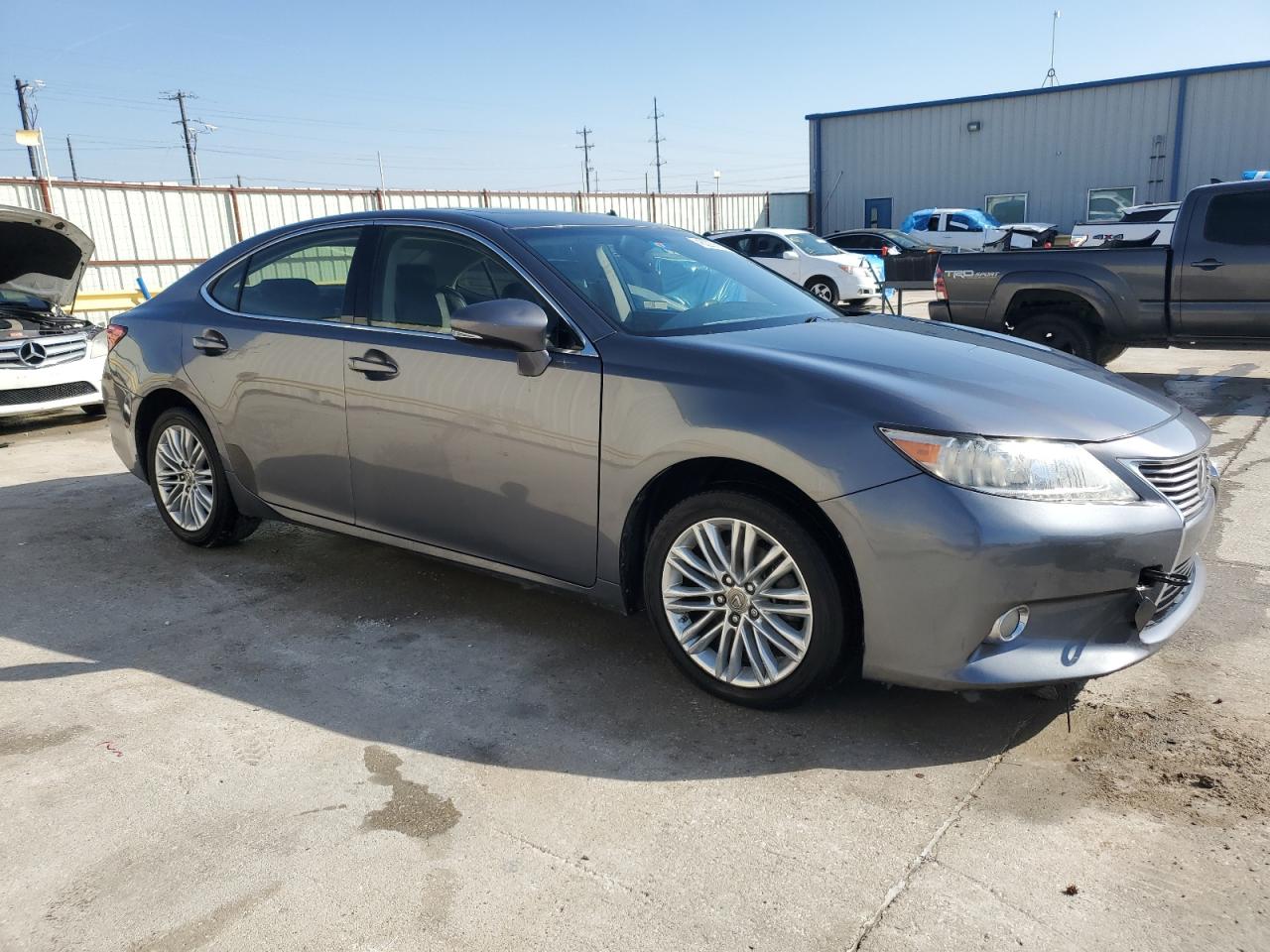 2013 Lexus ES - Image 4