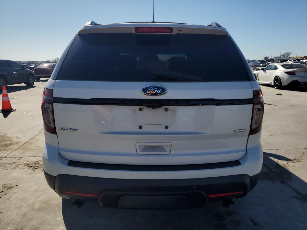 2013 Ford Explorer - Image 6