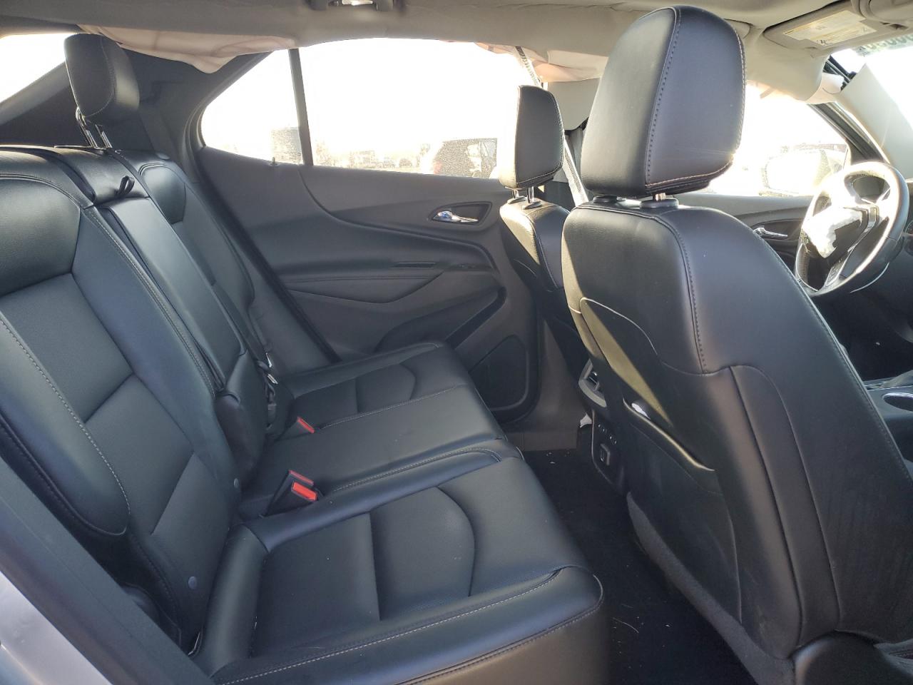 2020 Chevrolet Equinox - Image 11