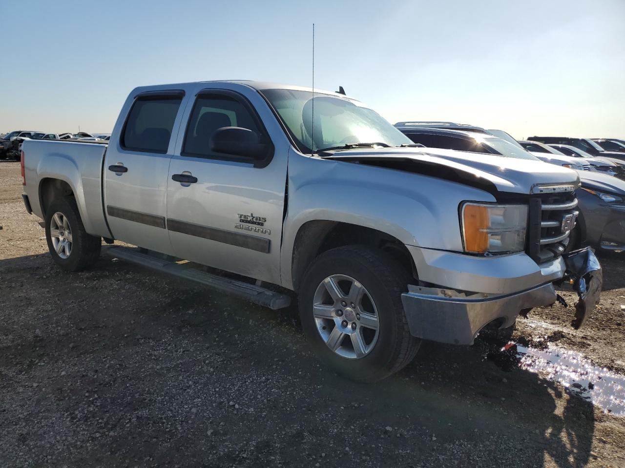 2013 GMC Sierra - Image 4