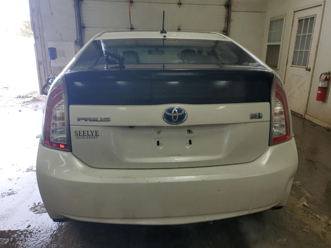 2014 Toyota Prius - Image 6