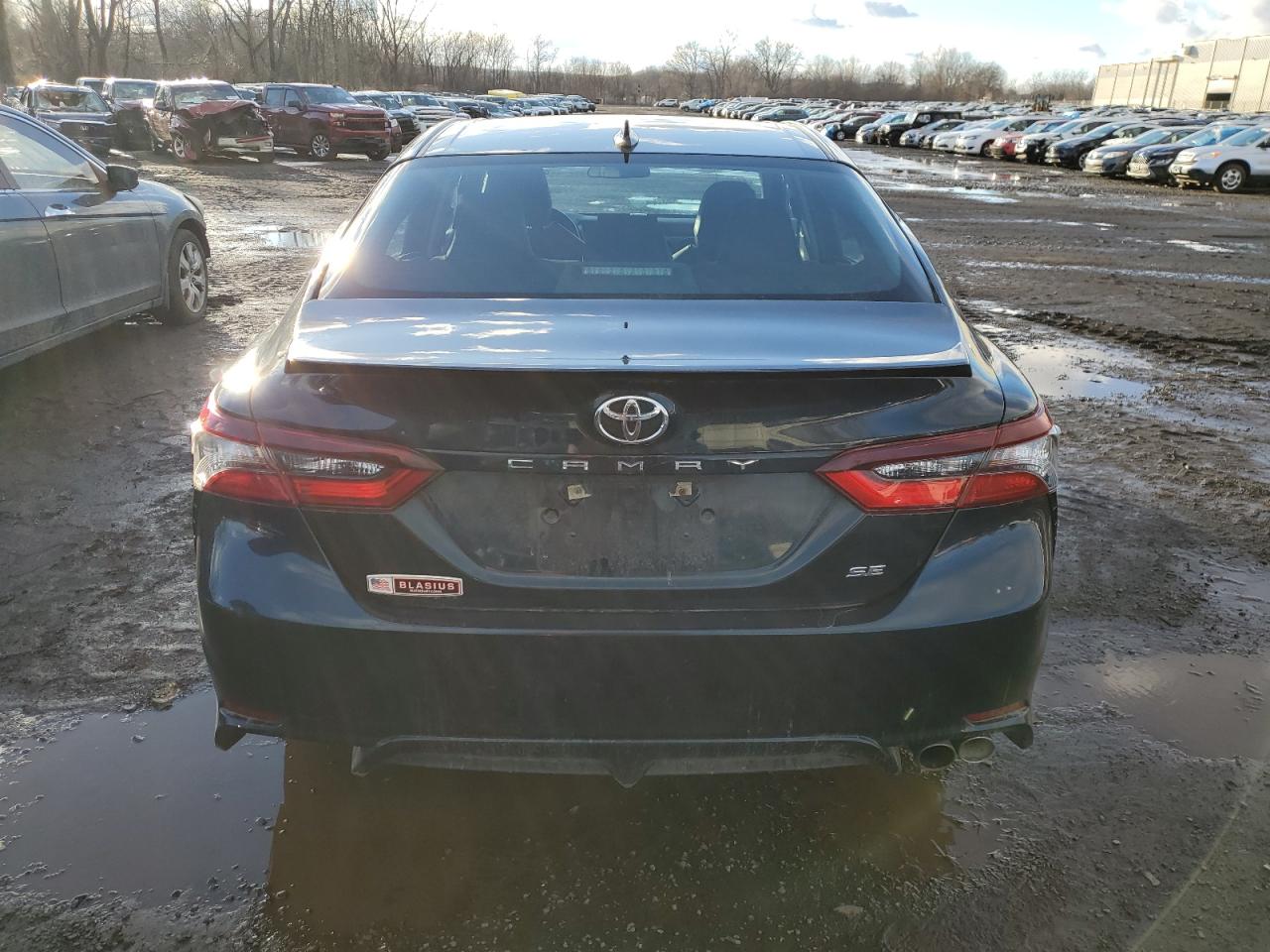 2021 Toyota Camry - Image 6