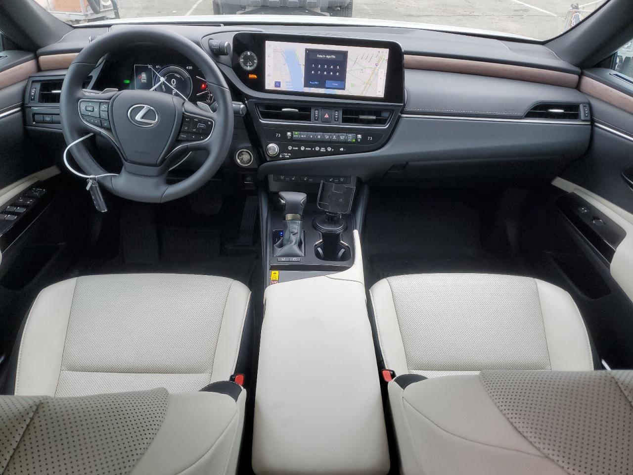 2024 Lexus ES - Image 8