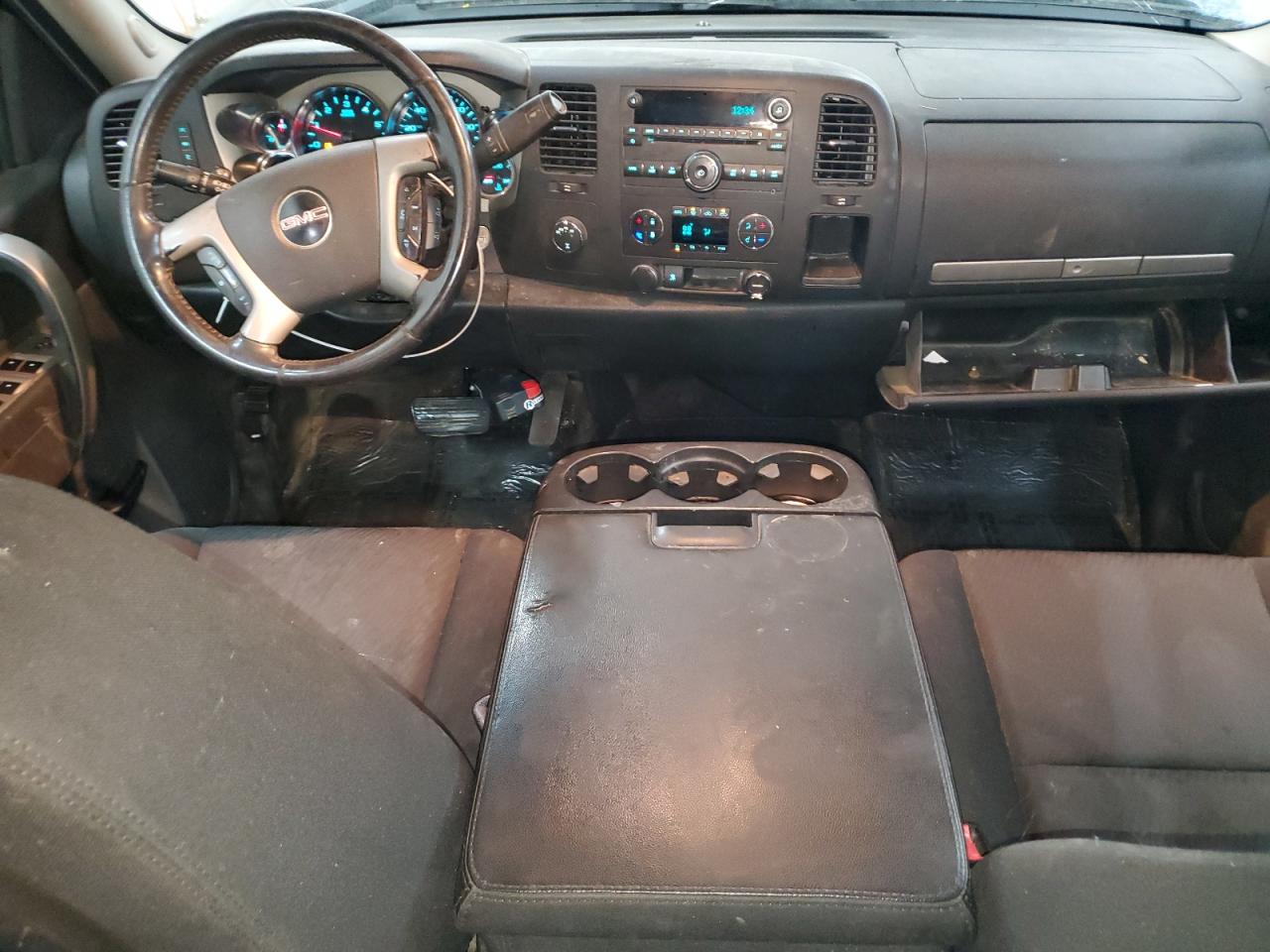 2011 GMC Sierra - Image 8