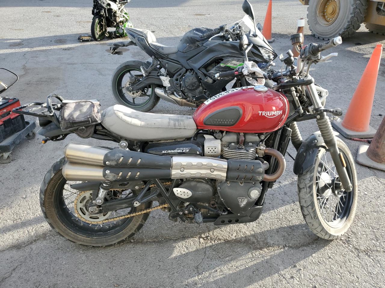 2019 Triumph Motorcycle Street Scrambler for Sale in Las Vegas, NV - Front End